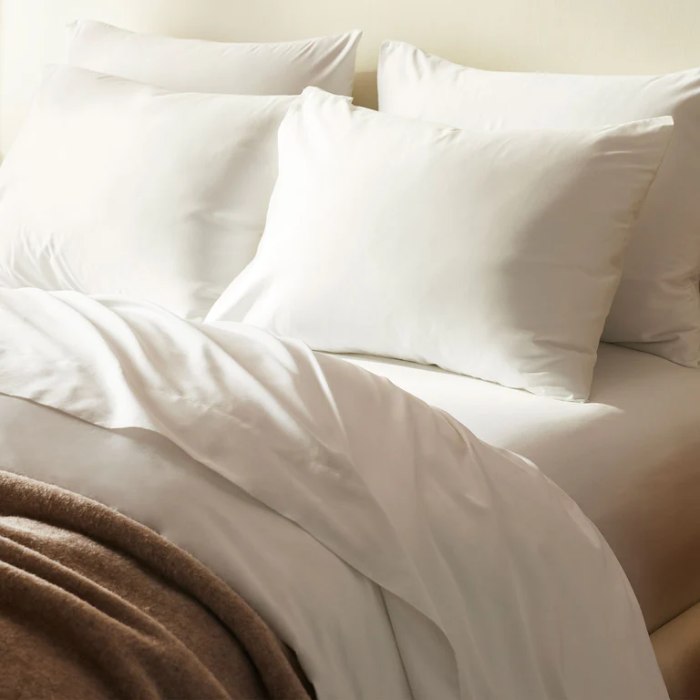 Brooklinen Luxe No Fitted Sheet Set
